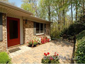 905 RAINBOW LANE - Photo 2