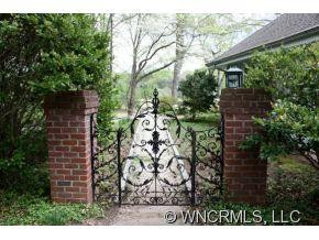 391 Club Road - Photo 2