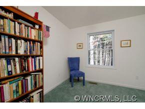 262 Sherwood Ridge Road - Photo 10