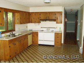 526 A.F. Simmons - Photo 5