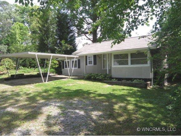 530 OAK HILL COURT
