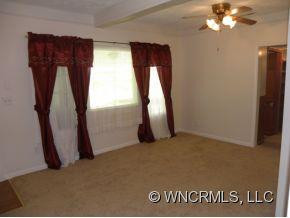 530 OAK HILL COURT - Photo 2
