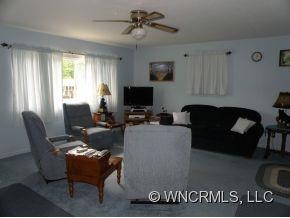 402 Reger Ave - Photo 4