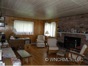 402 Reger Ave - Photo 5