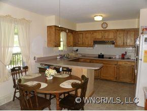 402 Reger Ave - Photo 6