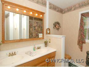 20 LAUREL HILL DRIVE - Photo 6