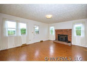 1 WESTWOOD DRIVE - Photo 2