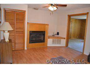 19 Rolling Green Drive - Photo 2