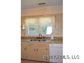19 Rolling Green Drive - Photo 5
