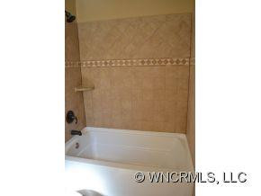 19 Rolling Green Drive - Photo 8