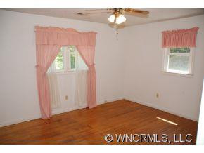19 Rolling Green Drive - Photo 10