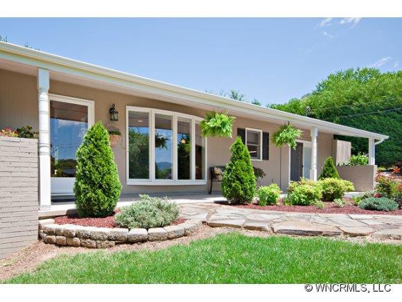 584 IVY HILL DRIVE