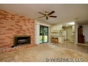 212 SOUTH HILLANDALE DRIVE - Photo 4