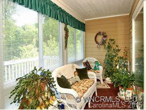 1102 HYDE PARK DRIVE - Photo 4