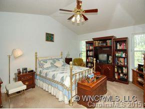 1102 HYDE PARK DRIVE - Photo 8