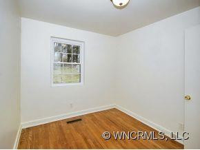 415 LOOP ROAD - Photo 3