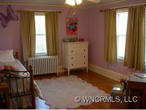1 Norwood Ave - Photo 11