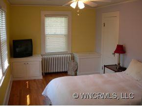 1 Norwood Ave - Photo 12