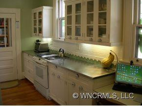 1 Norwood Ave - Photo 6
