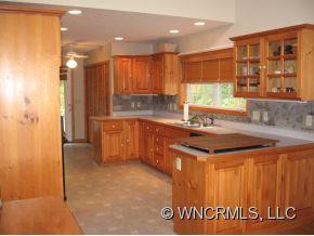 50 Sarah Court - Photo 3