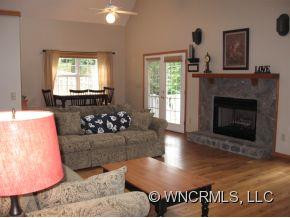 50 Sarah Court - Photo 4