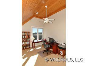 76 THURLAND AVE - Photo 8