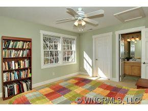 76 THURLAND AVE - Photo 9