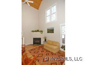 76 THURLAND AVE - Photo 10
