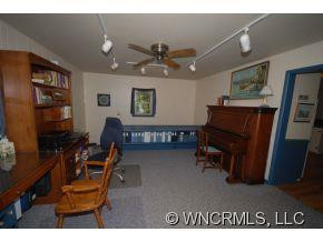 55 Sunset Street - Photo 8