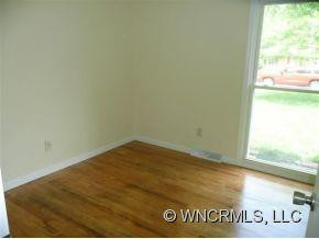 74 Robinson Avenue - Photo 7