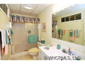 228 Crescent Drive - Photo 11