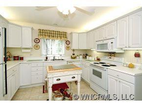 228 Crescent Drive - Photo 4