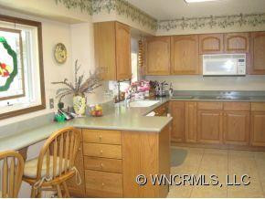 19 Woodmere Drive - Photo 3