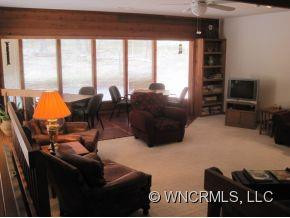 19 Woodmere Drive - Photo 4