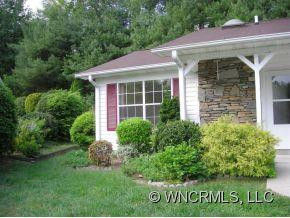 848 Sandburg Terrace - Photo 2