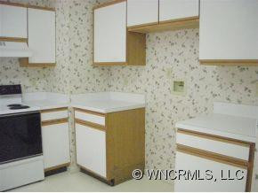 848 Sandburg Terrace - Photo 11