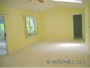 848 Sandburg Terrace - Photo 8