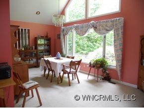 403 SOUTHVIEW LN - Photo 5