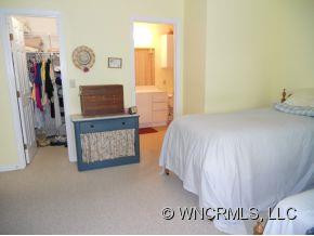 403 SOUTHVIEW LN - Photo 9
