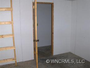 211 Woodland Drive - Photo 10