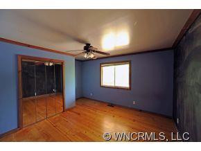 9 White Ave - Photo 6