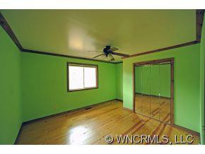 9 White Ave - Photo 7