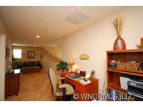 92 Burlington Lane - Photo 10