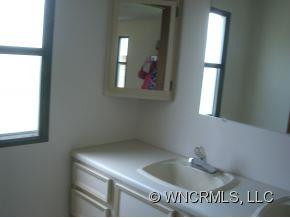 306 Queen Street - Photo 11