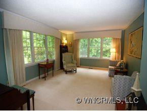 503 CLAREMONT - Photo 3