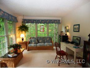 503 CLAREMONT - Photo 7