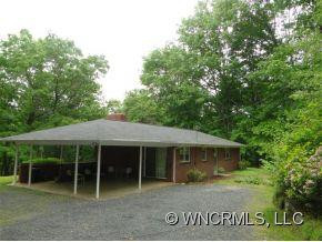 21 Woodstock Drive - Photo 2