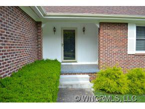 846 Woodfield Drive - Photo 2