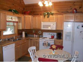 131 Elm Drive - Photo 4