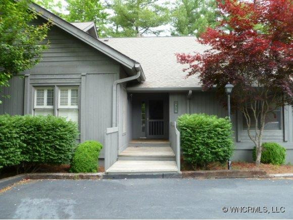 30 Racquet Club Villas Drive